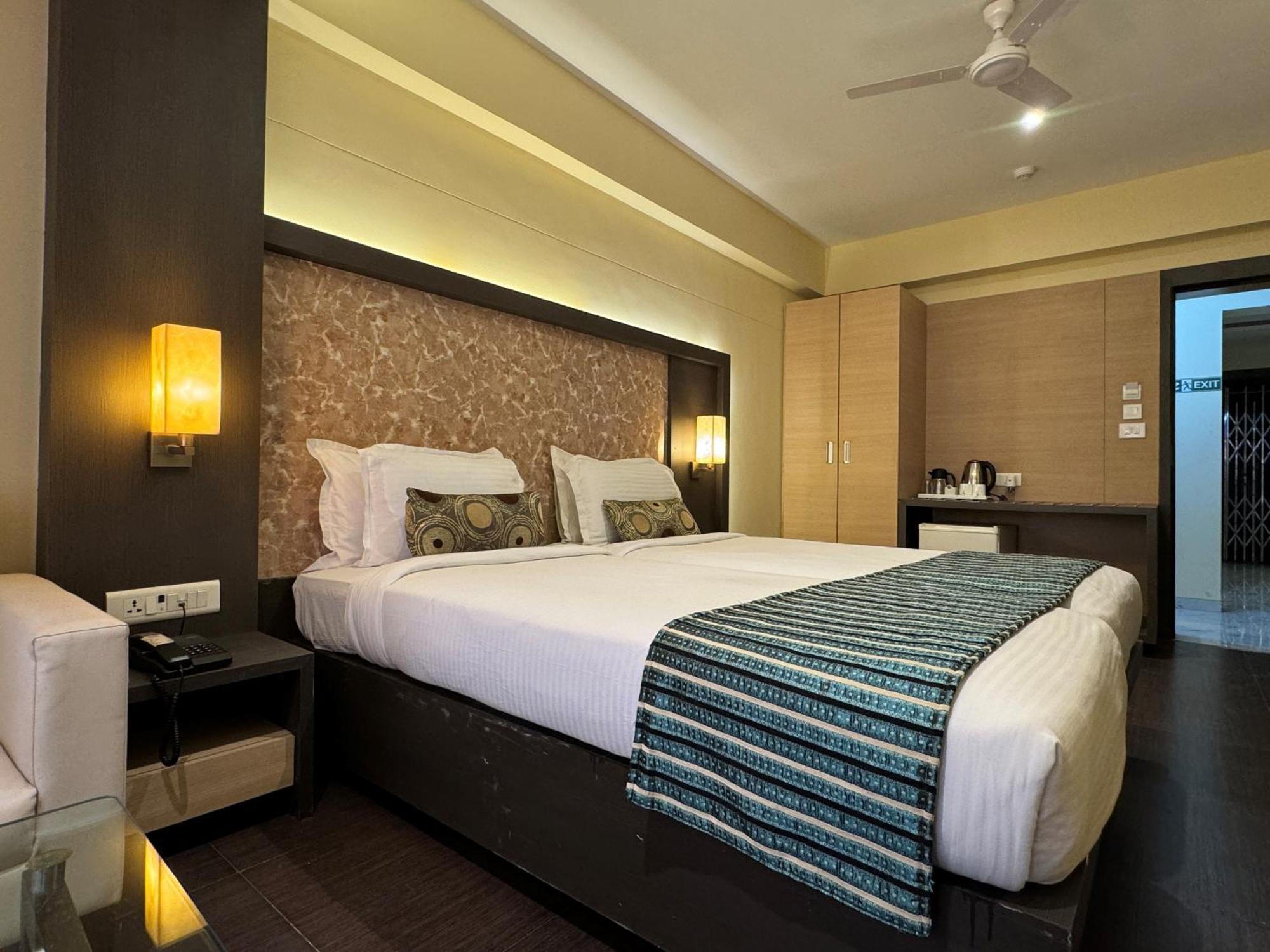 Hotel Galaxy Bombay Eksteriør billede