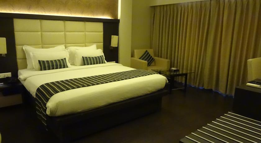 Hotel Galaxy Bombay Værelse billede